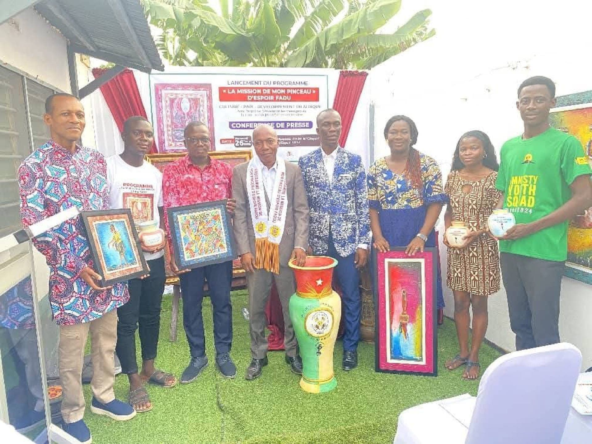 L'art au service de la paix : Espoir FADU lance 'La Mission de Mon Pinceau' à Lomé — photo 3